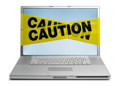 ασφάλεια στο διαδίκτυο - laptop